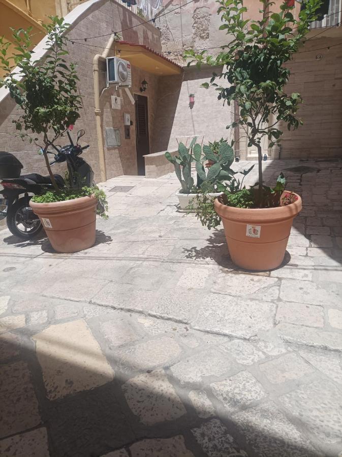 Il Sottano Borgo Antico Villa Bari Exterior photo